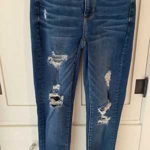 American Eagle super stretchy ripped skinny jeans